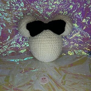 Minnie Mouse crochet plush